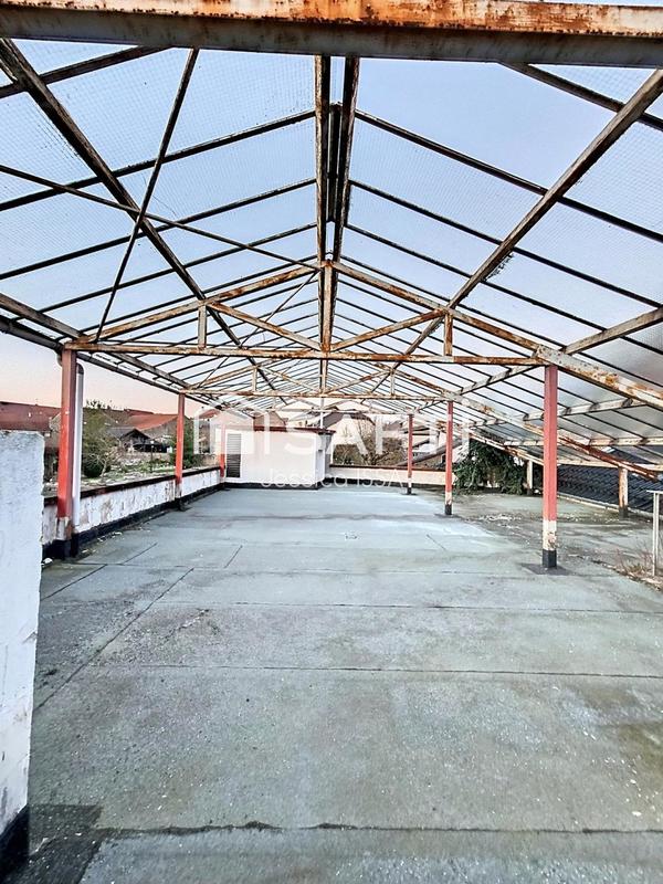 Maison - 224 m² - 7 pièces