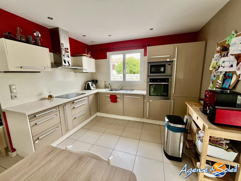 Maison - 92 m² - 4 pièces