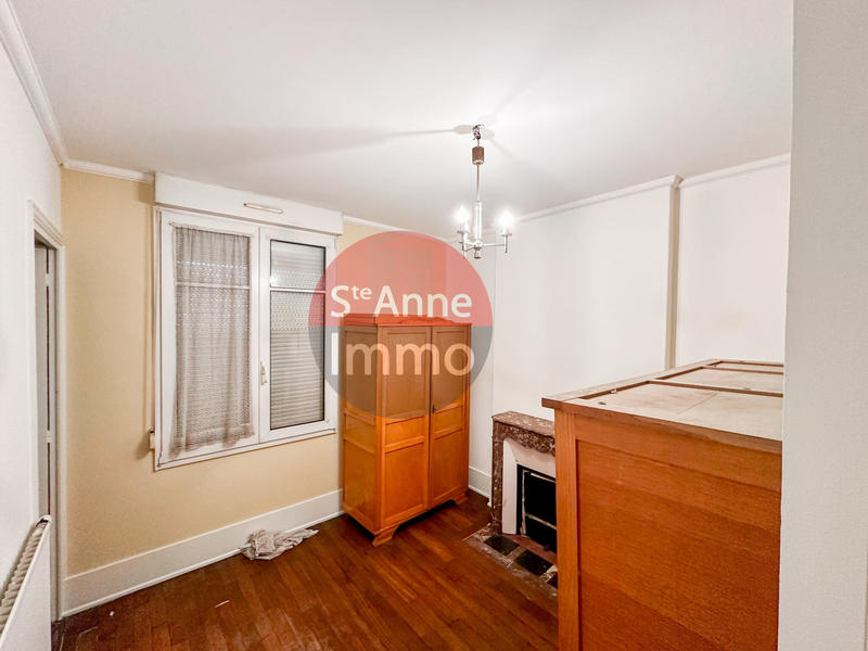 Maison - 300 m² - 12 pièces