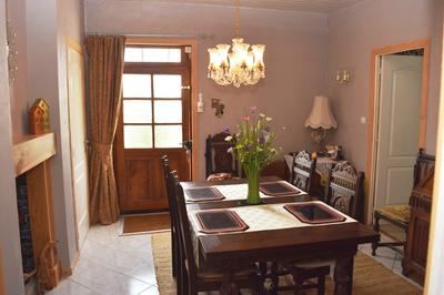 Maison - 111 m² - 8 pièces