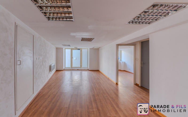 Local d'activités - 61 m² - 3 pièces