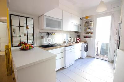 Appartement - 100 m² - 4 pièces