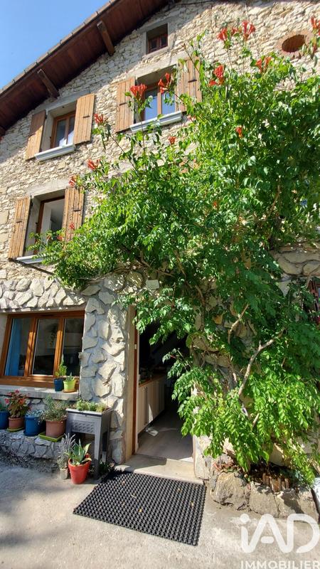 Maison de village - 110 m² - 5 pièces