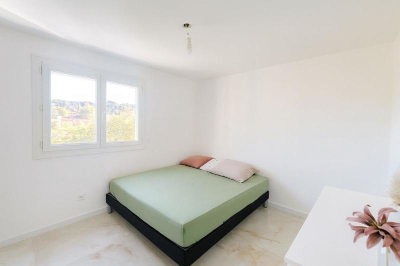 Appartement - 82 m² - 4 pièces