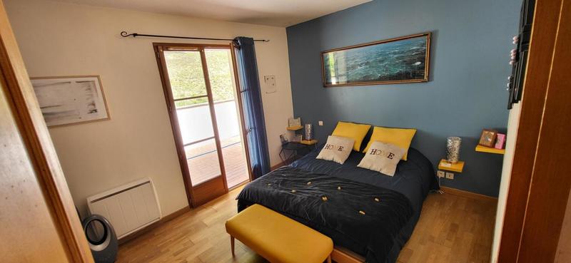 Maison - 236 m² - 7 pièces