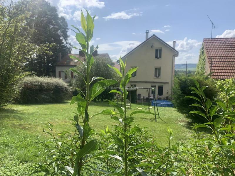 Maison - 185 m² - 10 pièces