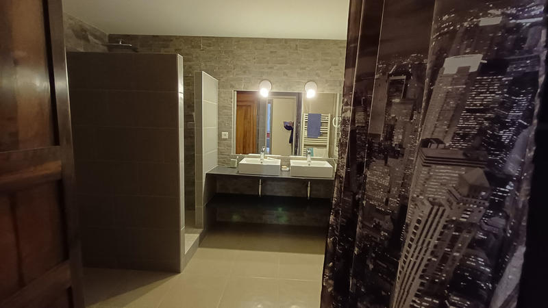 Local commercial - 231 m²