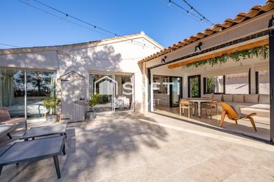 Villa - 120 m² - 5 pièces