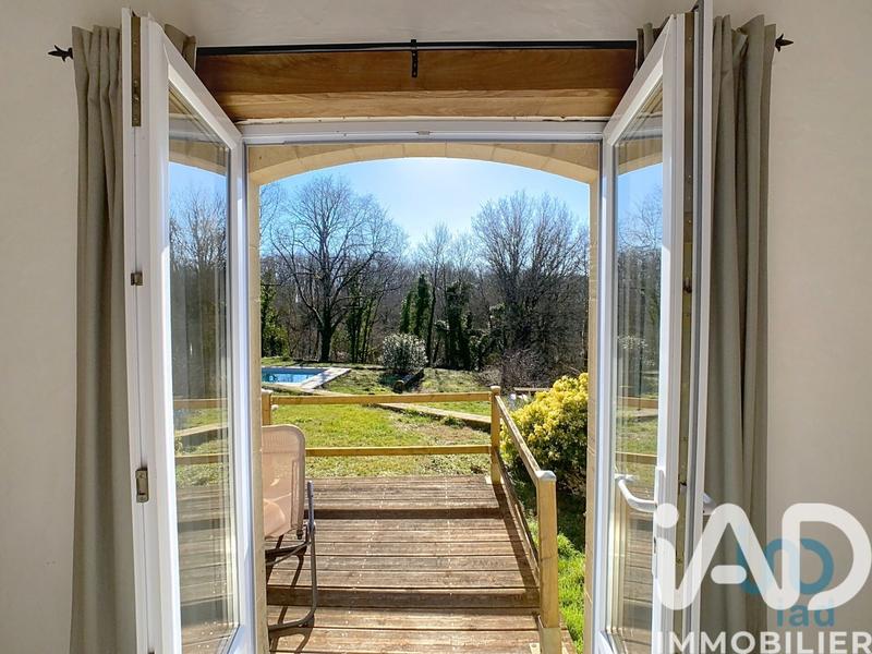 Maison - 180 m² - 5 pièces