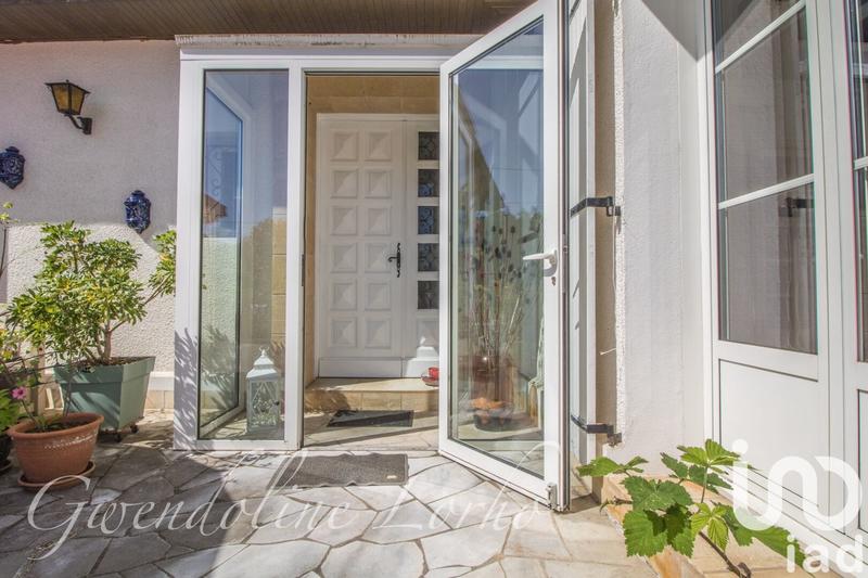 Maison - 215 m² - 7 pièces