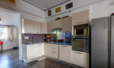 Maison - 90 m² - 3 pièces