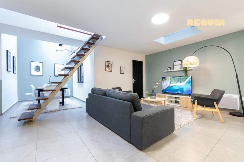 Appartement - 96 m² - 6 pièces