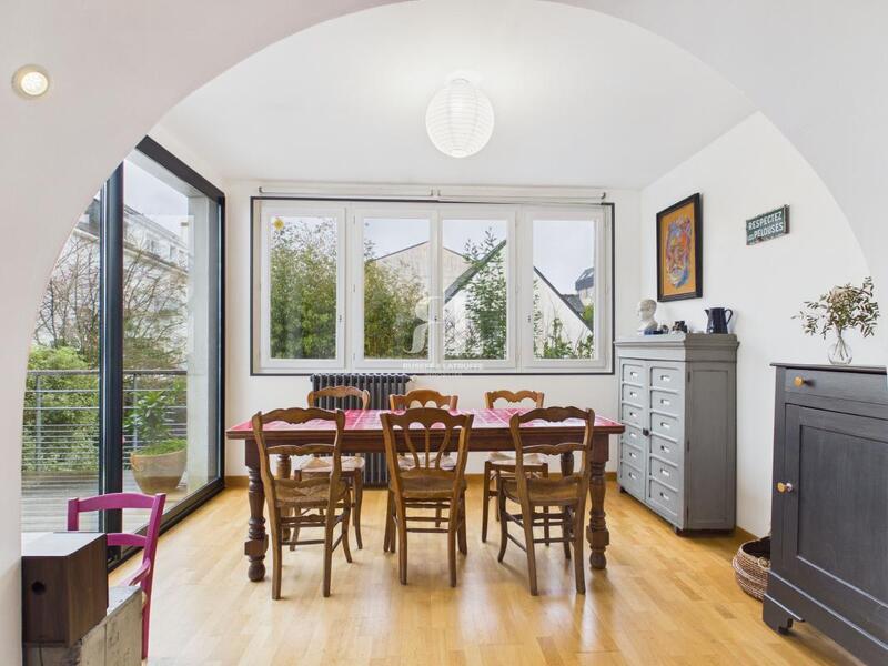 Maison - 184 m² - 6 pièces