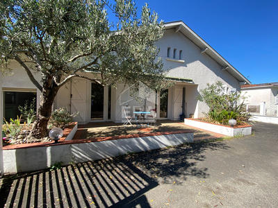 Maison - 136 m² - 6 pièces