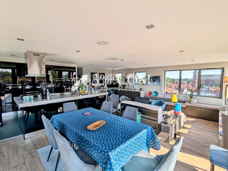 Penthouse - 138 m² - 4 pièces