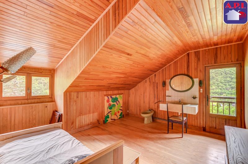 Maison - 134 m² - 6 pièces