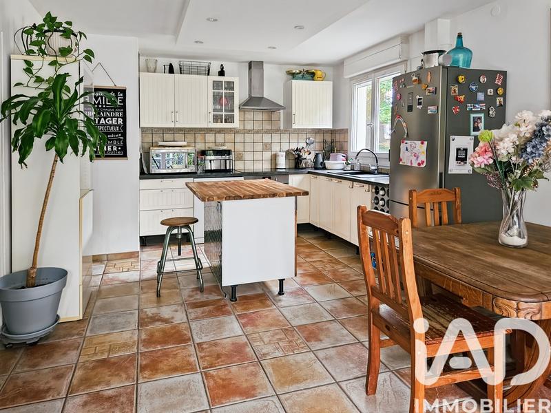 Appartement - 82 m² - 4 pièces