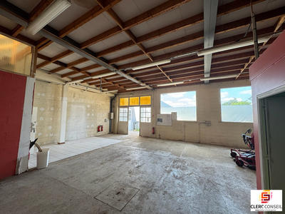 Local d'activités - 130 m²