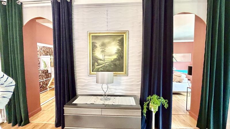 Maison - 230 m² - 8 pièces