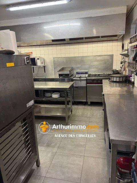 Magasins - 255 m² - 3 pièces