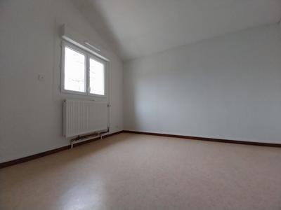 Appartement - 77 m² - 4 pièces