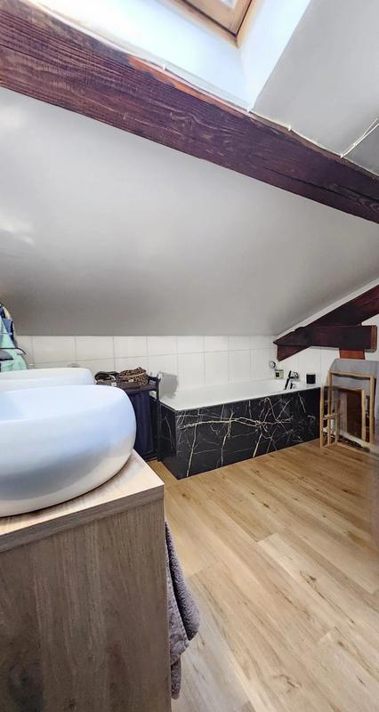 Appartement - 117 m² - 4 pièces