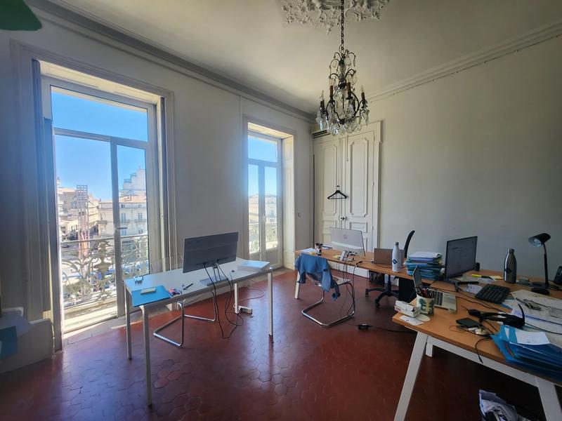 Bureau - 148 m² - 10 pièces