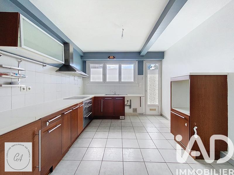 Appartement - 98 m² - 4 pièces