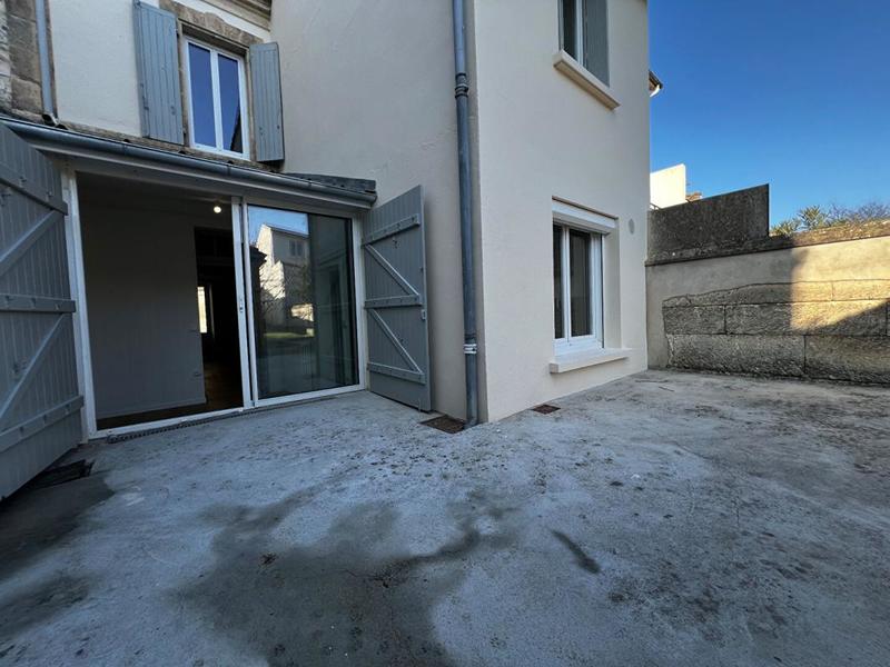 Maison - 135 m² - 9 pièces