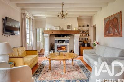 Maison - 441 m² - 12 pièces