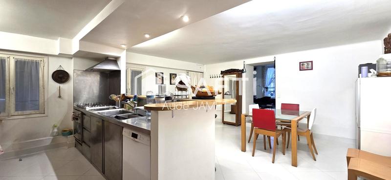 Appartement - 130 m² - 7 pièces