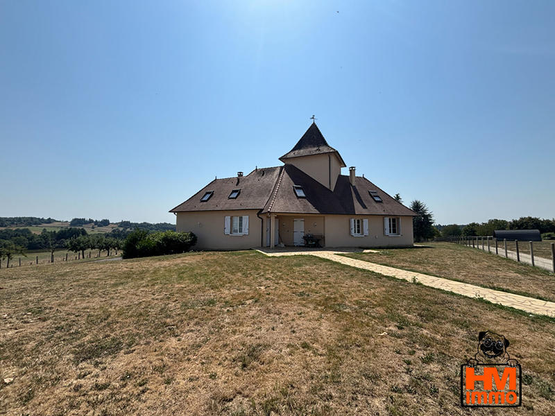 Maison - 180 m² - 6 pièces