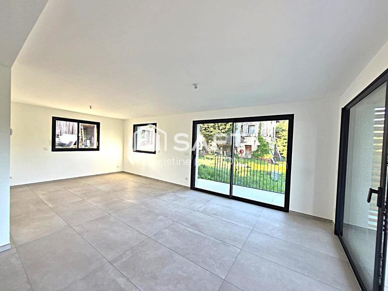 Maison - 120 m² - 6 pièces