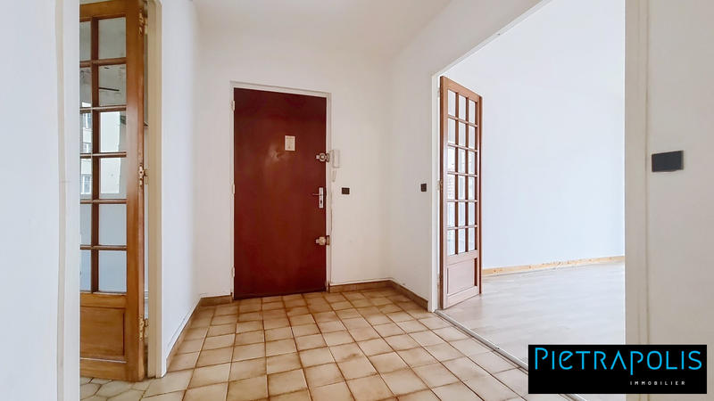 Appartement - 94 m² - 4 pièces