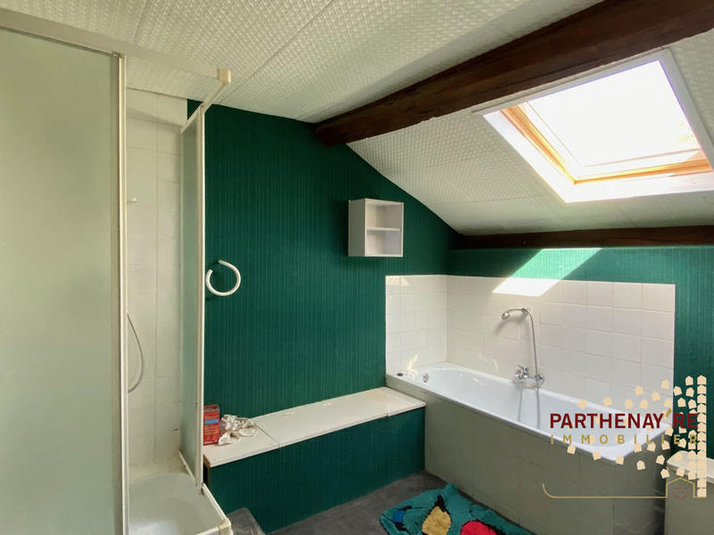 Maison - 205 m² - 5 pièces