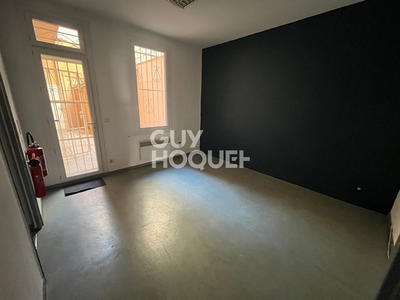 Local d'activité / Entrepôt - 84 m² - 5 pièces