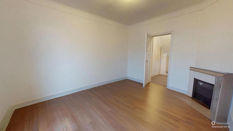 Maison - 223 m² - 9 pièces