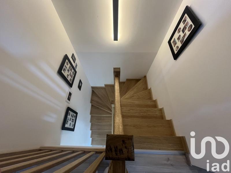 Maison - 180 m² - 7 pièces