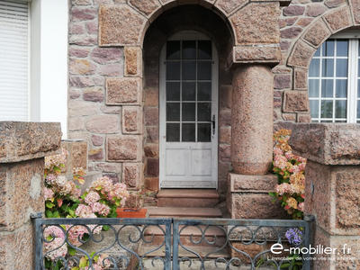 Maison - 140 m² - 7 pièces