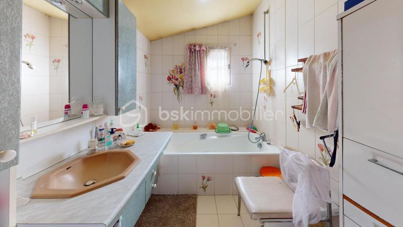 Maison - 169 m² - 5 pièces