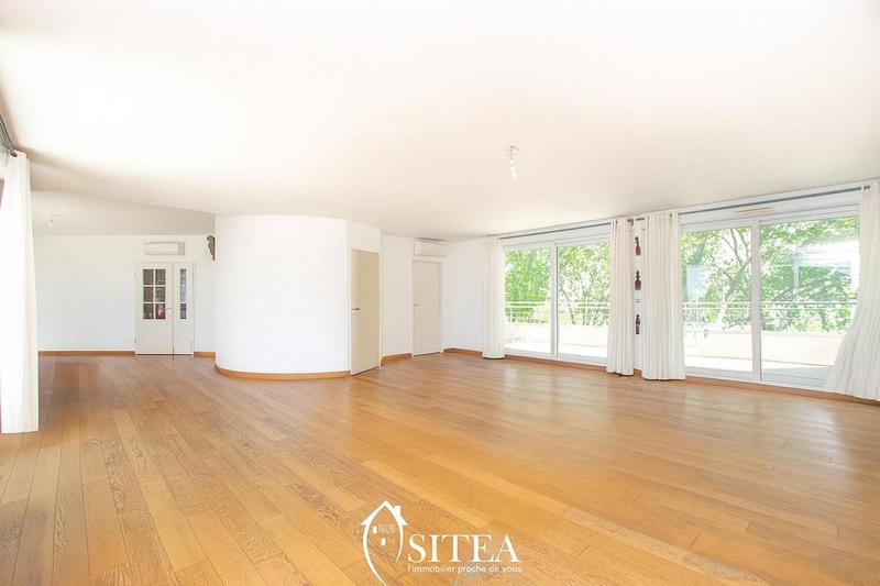 Appartement - 158 m² - 5 pièces