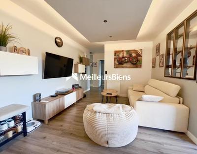 Appartement - 77 m² - 4 pièces