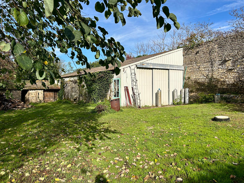 Maison - 229 m² - 9 pièces