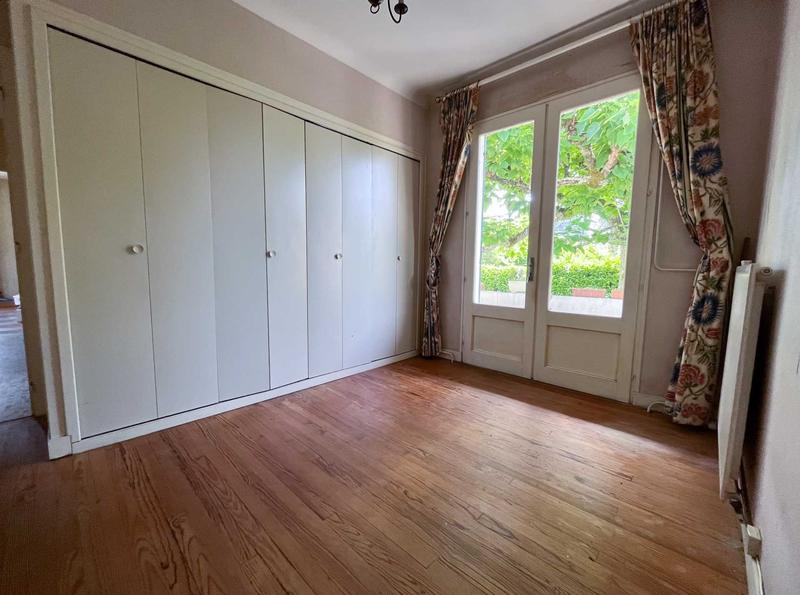 Maison - 128 m² - 9 pièces