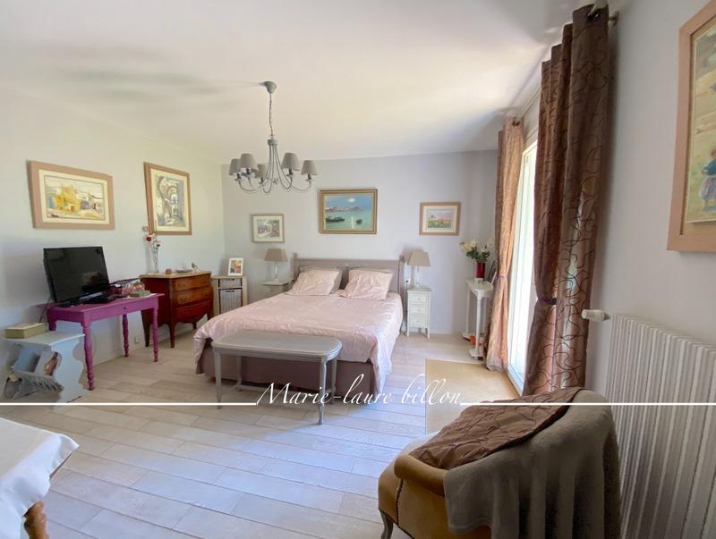 Maison - 200 m² - 6 pièces