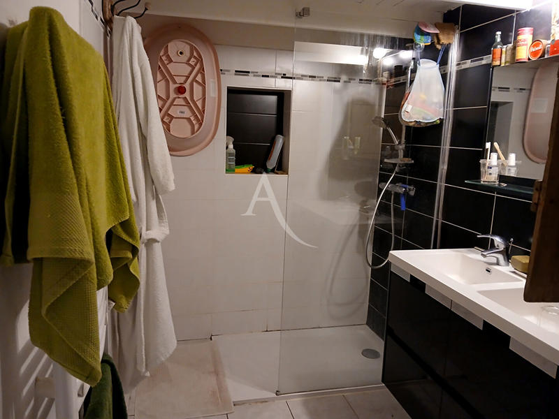 Maison - 140 m² - 4 pièces