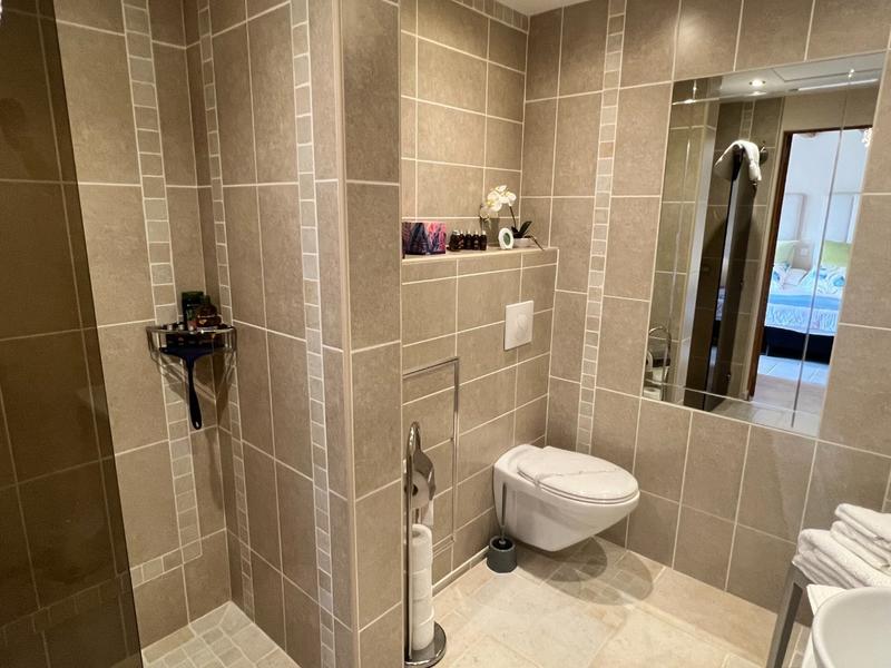 Demeure - 450 m² - 9 pièces