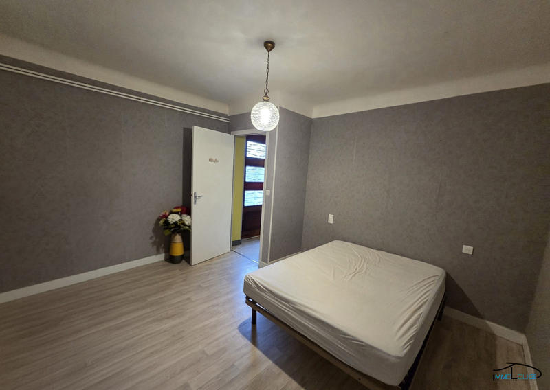 Maison - 186 m² - 7 pièces