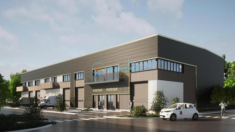 Local d'activité / Entrepôt - 392 m²