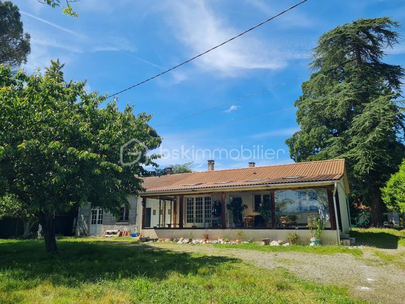 Maison traditionnelle - 85 m² - 3 pièces